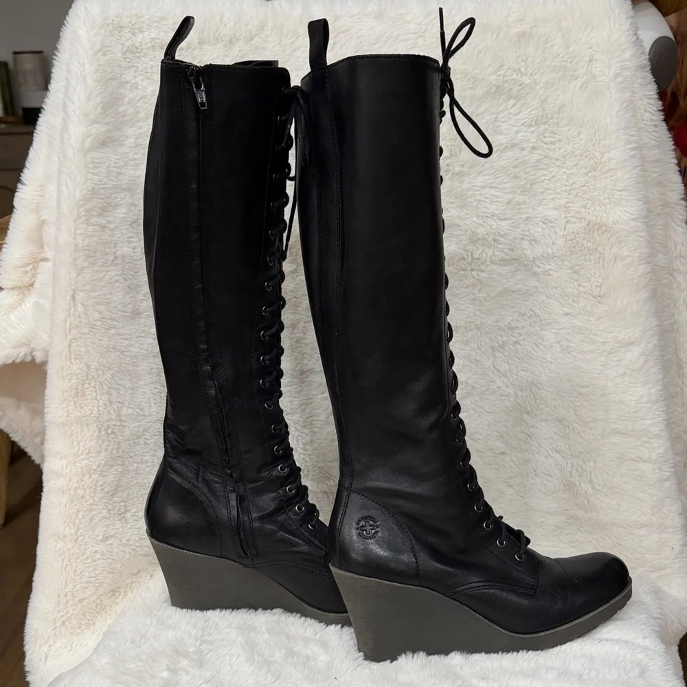 Dr. Martens Black Lace-Up Boots - Picture 4 of 6